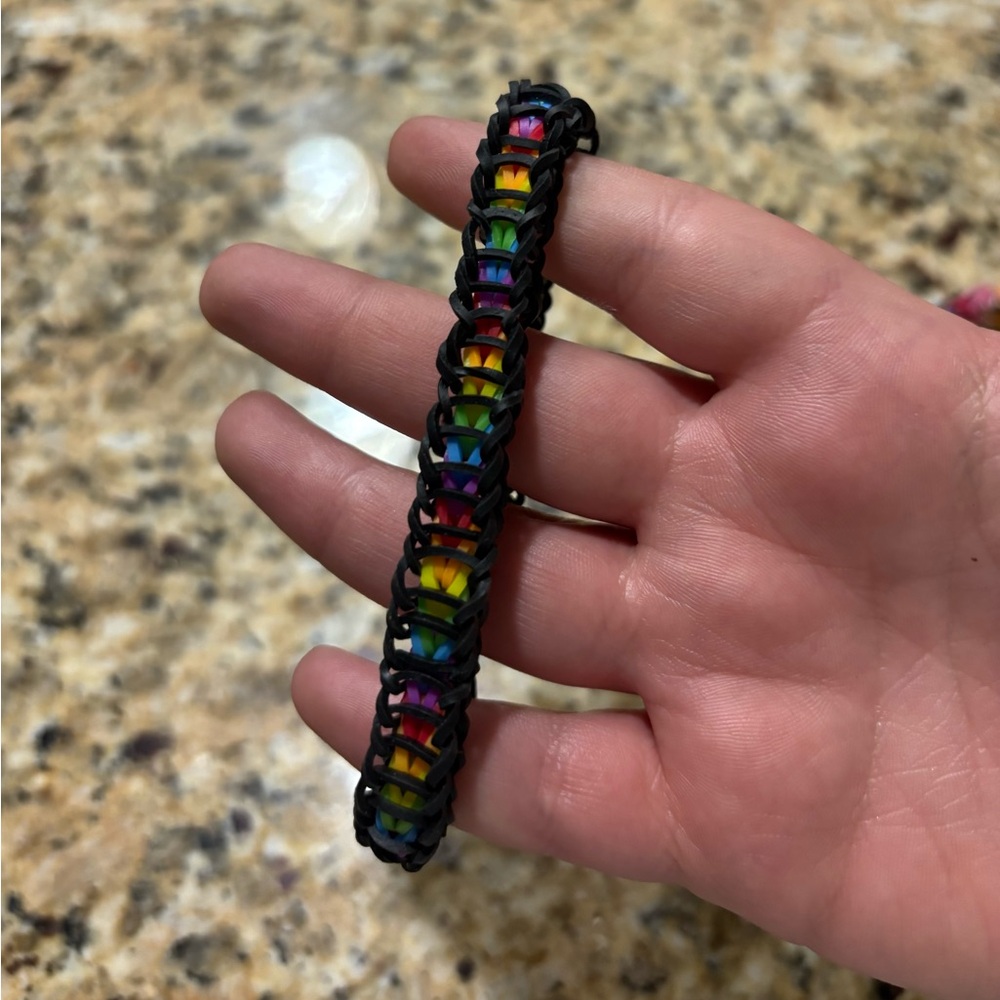 Kids Rainbow Silicone Loom Bracelet Set - Multicolor - Picture 2 of 5